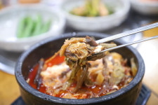 제주공항 근처 맛집 제주순풍 고사리해장국, 육내탕으로 인기