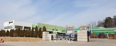 (주)풍산마루(1종) | [인터뷰] 풍산마루, 강마루 시장을 뛰어 넘을 변화를 시작하다