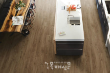 신명마루, 한양 디지털 헬스케어센터에 퀵스텝 하이브리드 마루 시공