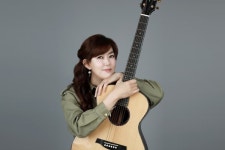 포크 가수 김희진, 초등 교과서 수록 시 재해석한 음반 발매... 김포크 작곡