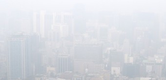 [오늘 날씨] 미세먼지에 황사까지 대기오염 최악…서울 이틀 연속 비상저감조치 발령