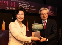 한미약품, 제약업계 최초 BPW 골드 어워드 수상