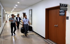 드디어 올 것이 왔나 vs 언론이 똑같은 내용 반복 보도