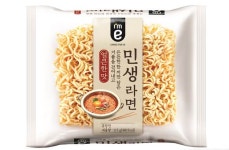 민생라면 단돈 390원, 신라면 절반값…이마트24 편의점은 비싸다 인식 깰 것