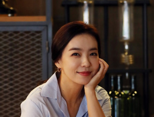 탤런트 박선영 남편 김일범, 대통령 통역 등 엘리트 외교관에서 SK 임원으로 자리 옮긴 까닭은 | 포토뉴스