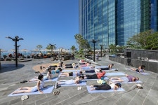 LFGS타워행사 | 제주 드림타워 복합리조트, 대규모 요가 행사 '웨이크업 리트릿' 성료