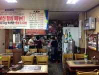 영세식당·술집 알바 소득 11개월 연속↓…근로시간 줄어든 탓