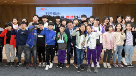 김천 신일초 등 3개교 학생 경북도청 방문...이철우 도지사와 특별한 소통