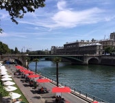 [박인기의 산티아고 몽유도 ②] 7월의 파리 투숙객 가득…비우지 못한 24kg 백팩