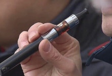 액상형 전자담배 판매금지될까…미국 질병·사망 의심사례 발표 파장