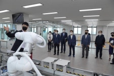 영천시 이수회 올해 첫 모임…한국폴리텍대학 로봇캠퍼스 견학
