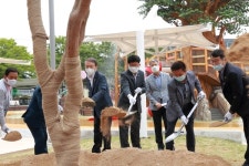 북구청, 신기공원 물놀이장 준공 기념식수 행사 가져