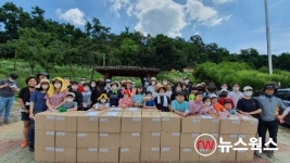 안양시가족봉사단, 석수동 주말농장에서 감자 수확... 지역아동센터 등 47개 기관 전달