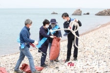 이용철 경기도 행정1부지사, 안산 풍도서 깨끗한 바다 만들기 정화활동