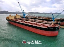 현대제철, 원료 운송에 LNG추진선 첫 투입…오염물질 90% 이상 저감