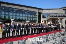 경주시 동물사랑보호센터 준공…보호실·치료실 갖춰