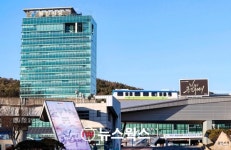 [용인소식] 용인시, 23개 초·중학교 안심통학버스 운영…총 21억 지원