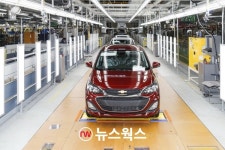첨단으로 탈바꿈한 한국지엠 창원공장…시간당 60대, 글로벌 신차 대응 완료