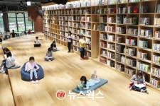 다채로운 매력으로 이용자 발길 이끄는 용인시 공공도서관