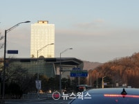 성남시 정자동 호텔 특혜의혹 감사 착수…자연녹지지역,  일반상업지역으로 용도변경