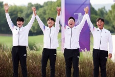 남자 골프 단체전 13년 만에 금메달…임성재 개인전 은메달