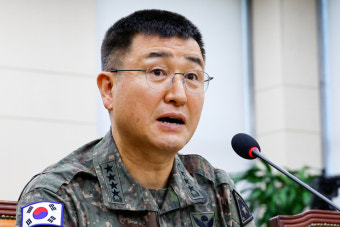 [속보] 계엄사령관 