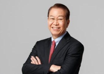 국민의힘 새 비대위원장 권영세…박수로 '추인'