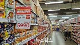 라면업계 짬짜미 악몽 재현하나…공정위 담합 조사에 노심초사