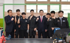 [경북교육 소식] 기능경기대회  8연패 시동·AI 비서 꾸러미 3탄 개발·학교 도서관 활성화에 60억 투입