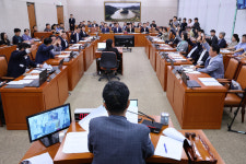 양곡법·농안법, 與 주도로 농해수위 통과…내달 4일 본회의 처리