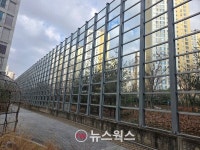 [수원시 소식] 동탄지성로 투명방음벽 조류충돌방지 테이프 시공·전국민 마음투자 지원사업 우수지자체 선정·광교산로 도로 확장·자전거도로... 