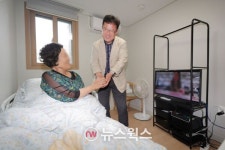 소식] 김현수 권한대행 새빛돌봄스테이션 현장 방문·장애인 보도 이용 방해 단속 가이드라인·공유 자전거 지정주차구역 확대·탑동 시민농장... 