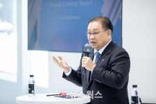 HS효성더클래스, 마이바흐 브랜드센터 서울 첫 돌 맞았다