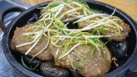  빛의 향연 펼쳐지는 보성에서 즐길 수 있는 녹차떡갈비와 맛집 