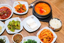  333km 달려 찾아낸 경주맛집 ‘전통맷돌순두부’, “살아있네~” 