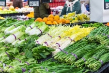 밥상 위협하는 물가, 농산물 가격 고공행진… 쌀 29.5% 고춧가루 43.6%↑