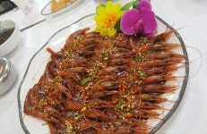 가을 여행코스로 속초 홍게 맛집 '동해인' 등 이목...신선한 동해안 해산물 즐기기 좋아