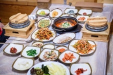 은성쌈밥 남해 유일 전복돌솥밥 전문점으로 인기