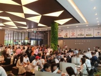 힐스테이트 광교산 주말 견본주택 1만 5000여명 방문 북적