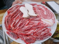 저렴하게 맛보는 품질 좋은 소고기, 경남 산청 원지한우생고기식육식당