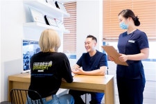 [의학 칼럼] 시간에 얽매여 사는 직장인들 당일 즉시 임플란트로 고민 해결