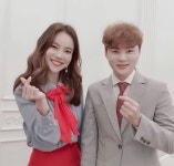 트로트가수 박서진, 미녀 개그우먼 김나희와 둘이 무슨 사이? '핑크빛 기류'