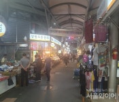 [르포]서울 자양 전통시장 가보니...재난지원금 덕분에 급한 불 껐어요