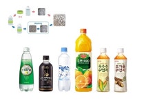 롯데칠성음료, SKC와 손잡고 재활용 가능 페트병 라벨 도입