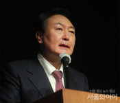 [포토] 축사하는 윤석열 국민의힘 대선후보