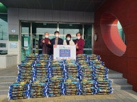 대야면 수빈농장, 사랑의 백미 기탁