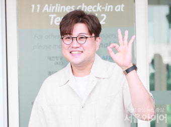 [포토] 가수 김호중, 안드레아 보첼리와 협업 'OK'