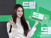 [포토] 한소희, 영화 드림 보러왔어요