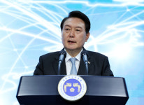 윤석열 대통령, 우크라이나 전격 방문…젤렌스키와 회담