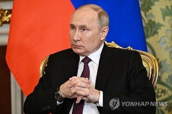 푸틴, 내년 대선 출마 선언…사실상 '종신 대통령' 노린다